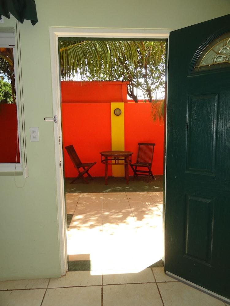 Del Rey Apartments Aruba Eksteriør bilde