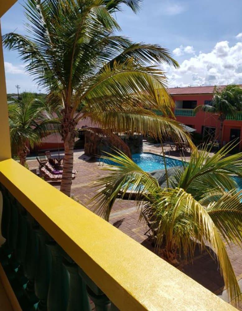 Del Rey Apartments Aruba Eksteriør bilde