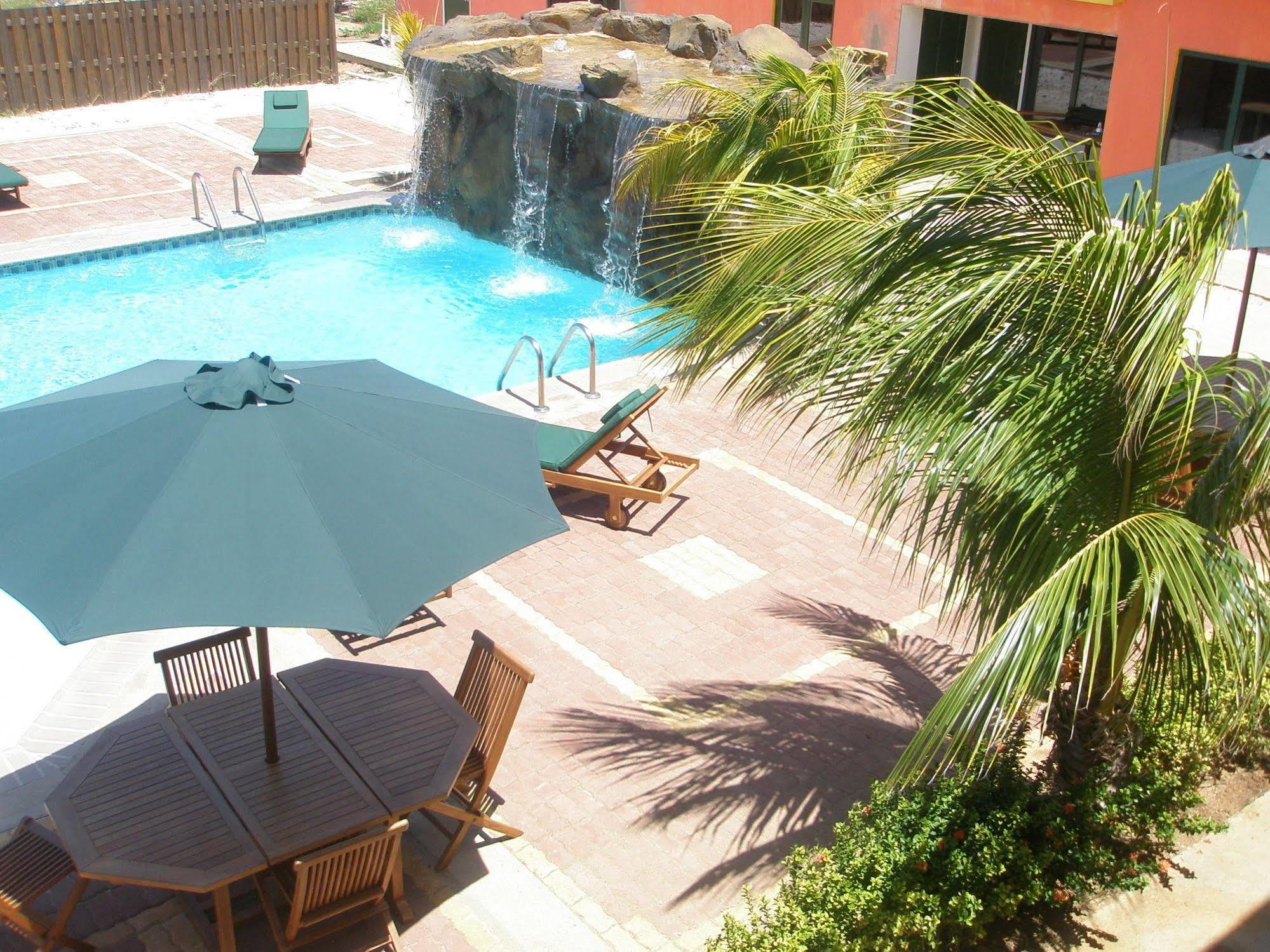 Del Rey Apartments Aruba Eksteriør bilde