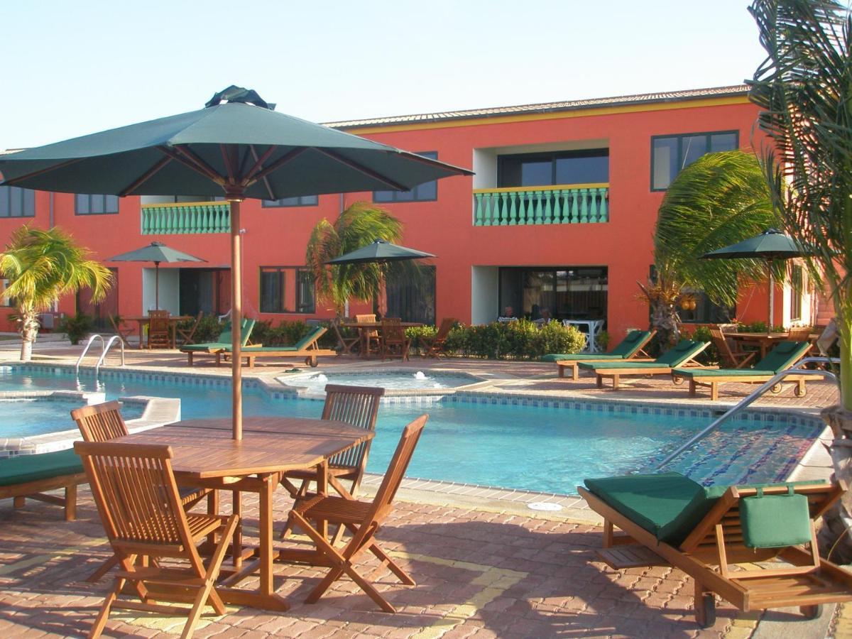 Del Rey Apartments Aruba Eksteriør bilde